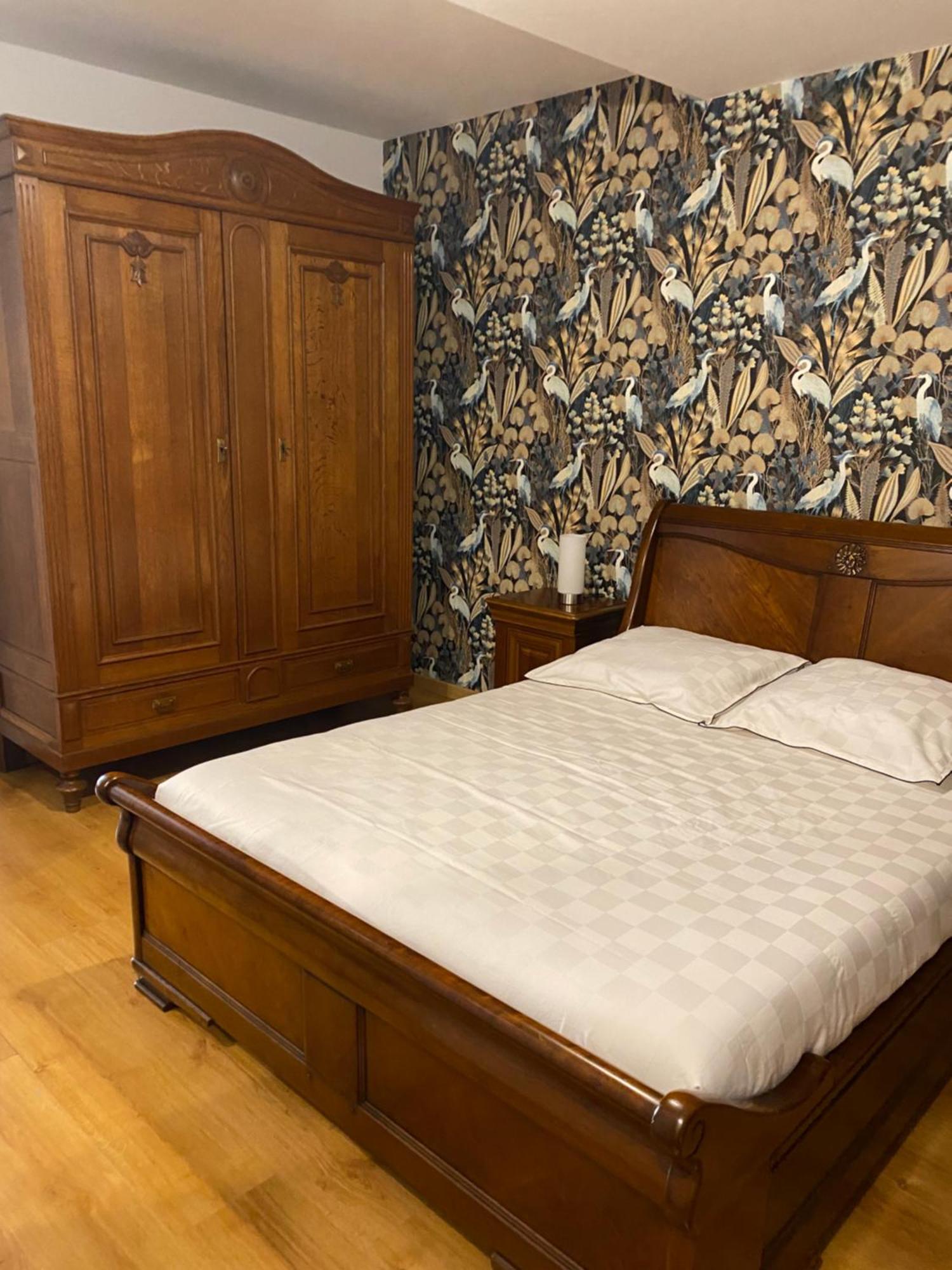 La Chambre D'Angele Sedan Extérieur photo